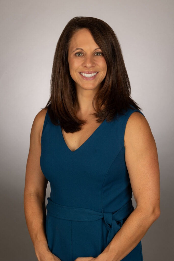 Donahue_Headshot Web uncropped